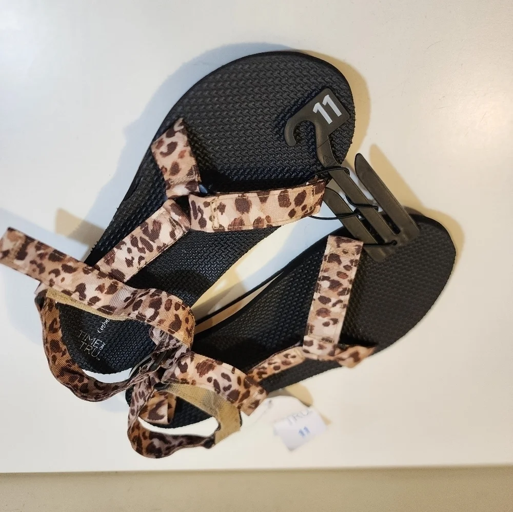Time Tru leopard Sandals size 11 NWT